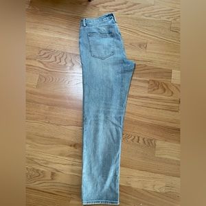 Pistola Presley Jean